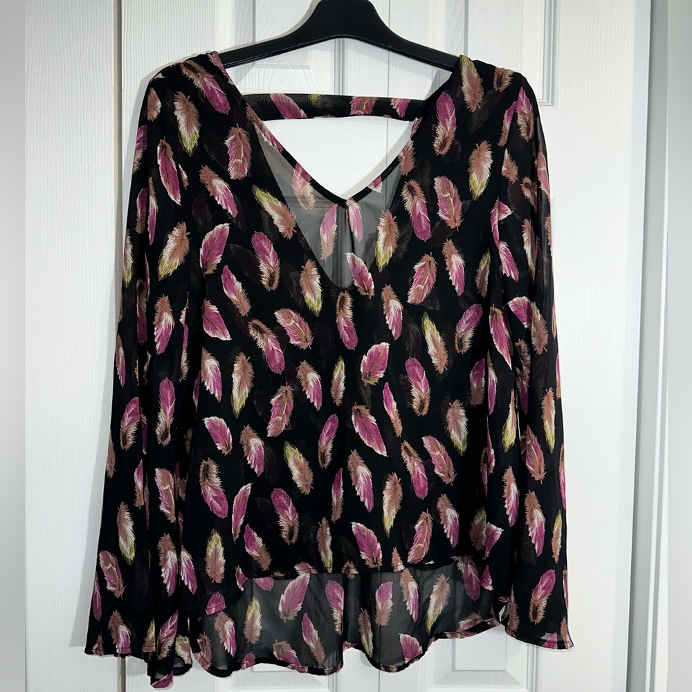 Izzy & Lola Sheer Bell-sleeve Top
